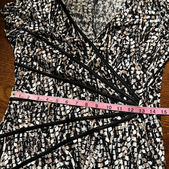 patterned dress - Picture 4 of 7